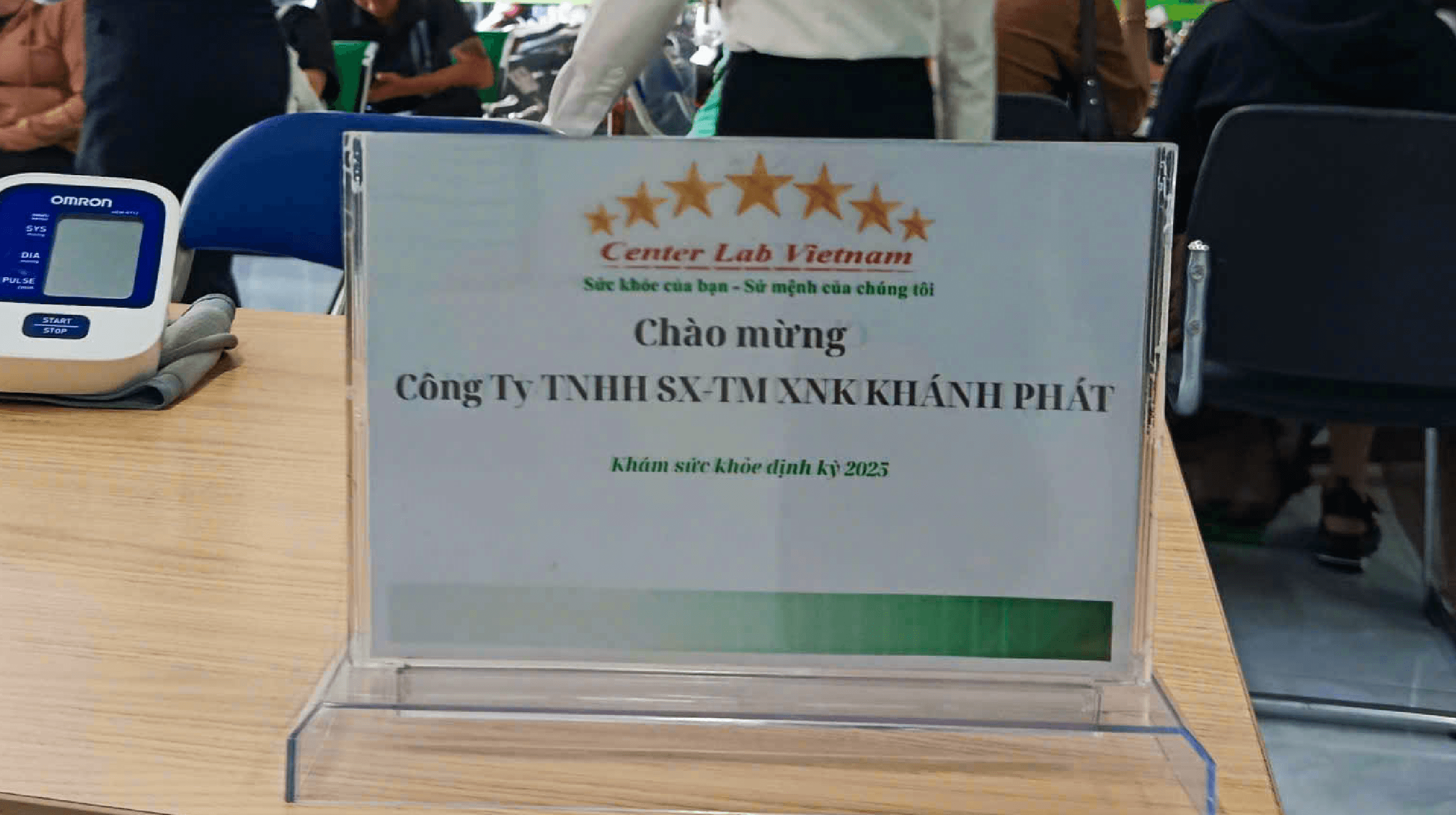 Buổi khám sức khỏe thường niên dành cho nhân viên công ty Khánh Phát.